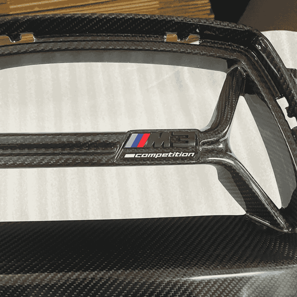 Badge reference on a grille bar.