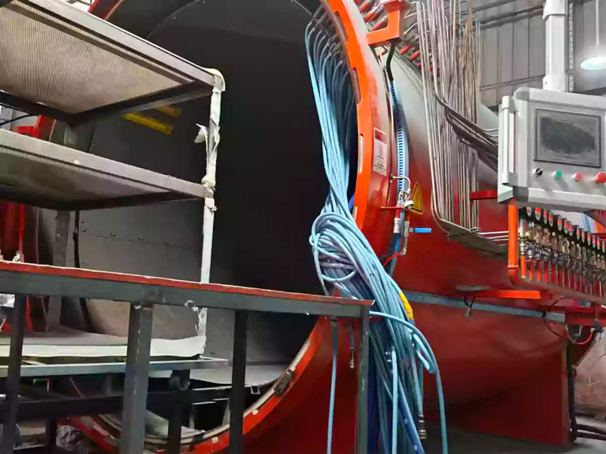 Autoclave curing process for dry carbon fiber automotive parts at CCF