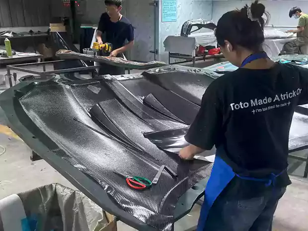 Prepreg carbon fiber layup for automotive carbon fiber parts at CCF